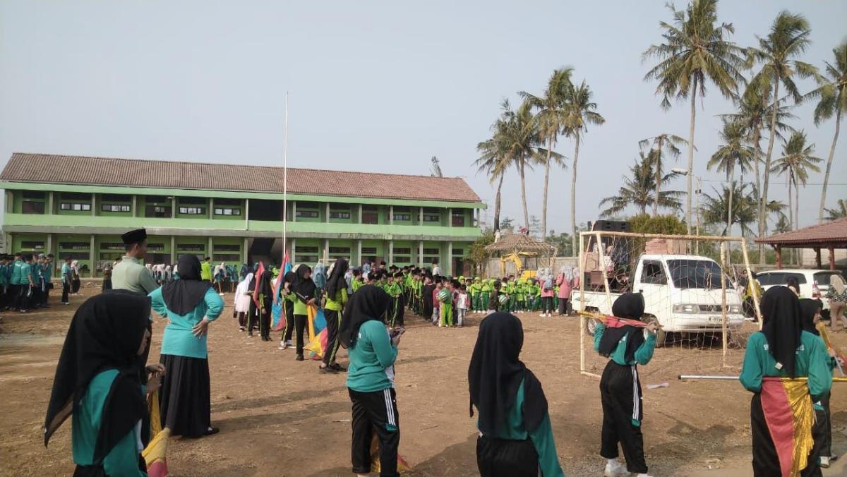 Hari Olahraga Nasional diperingati secara meriah di SMK Fadlun Nafis Bangsri